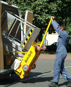 بالابر تک ستون ریلی